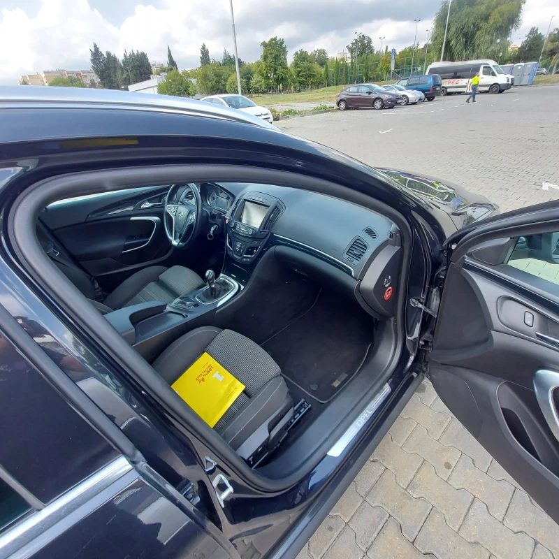 Opel Insignia 2.0 CDTI, снимка 7 - Автомобили и джипове - 52265411
