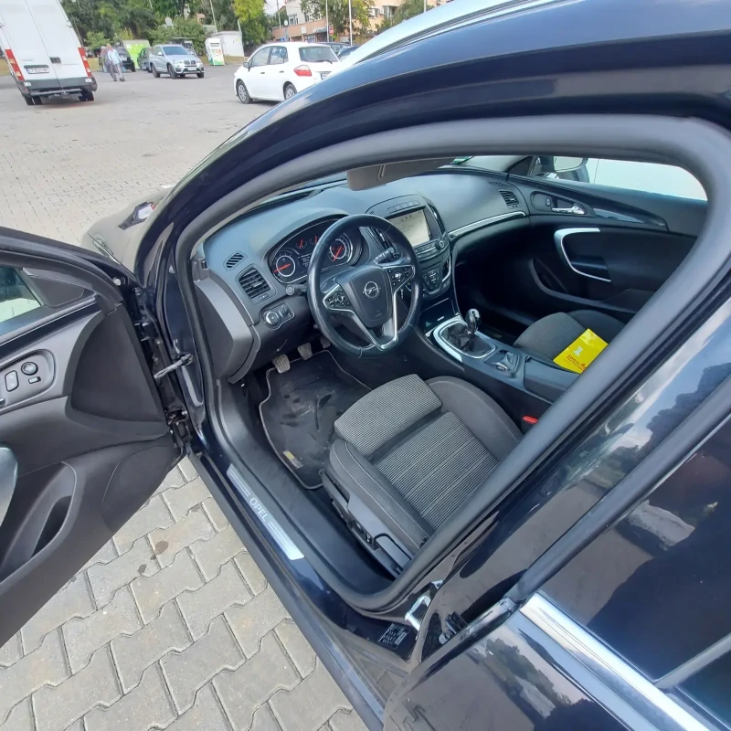 Opel Insignia 2.0 CDTI, снимка 6 - Автомобили и джипове - 52265411