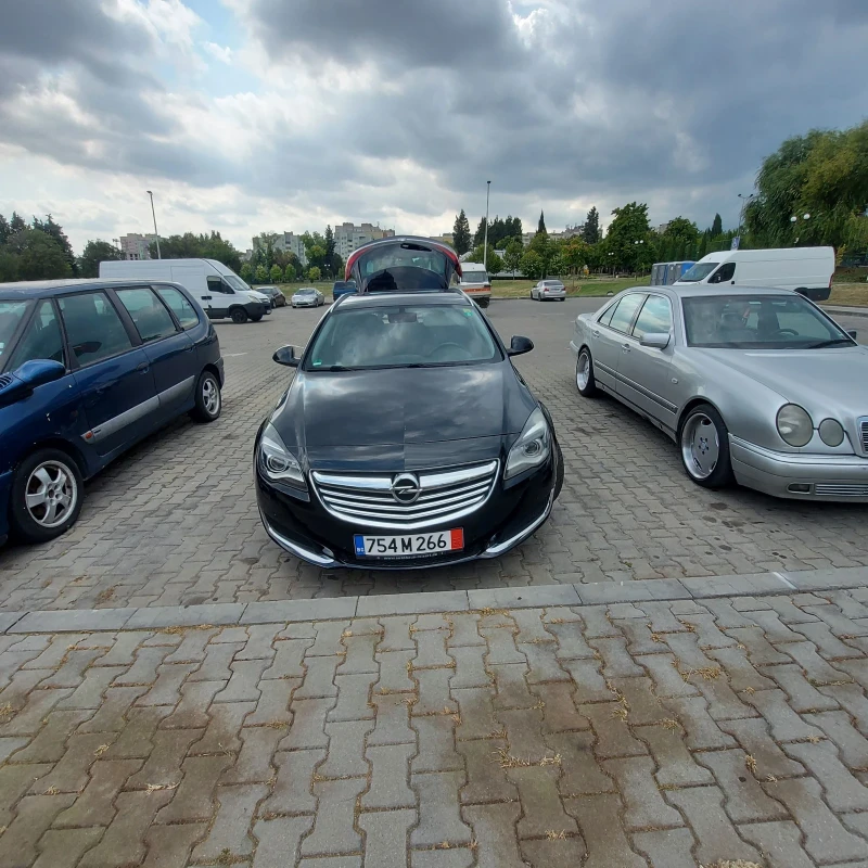 Opel Insignia 2.0 CDTI, снимка 2 - Автомобили и джипове - 52265411