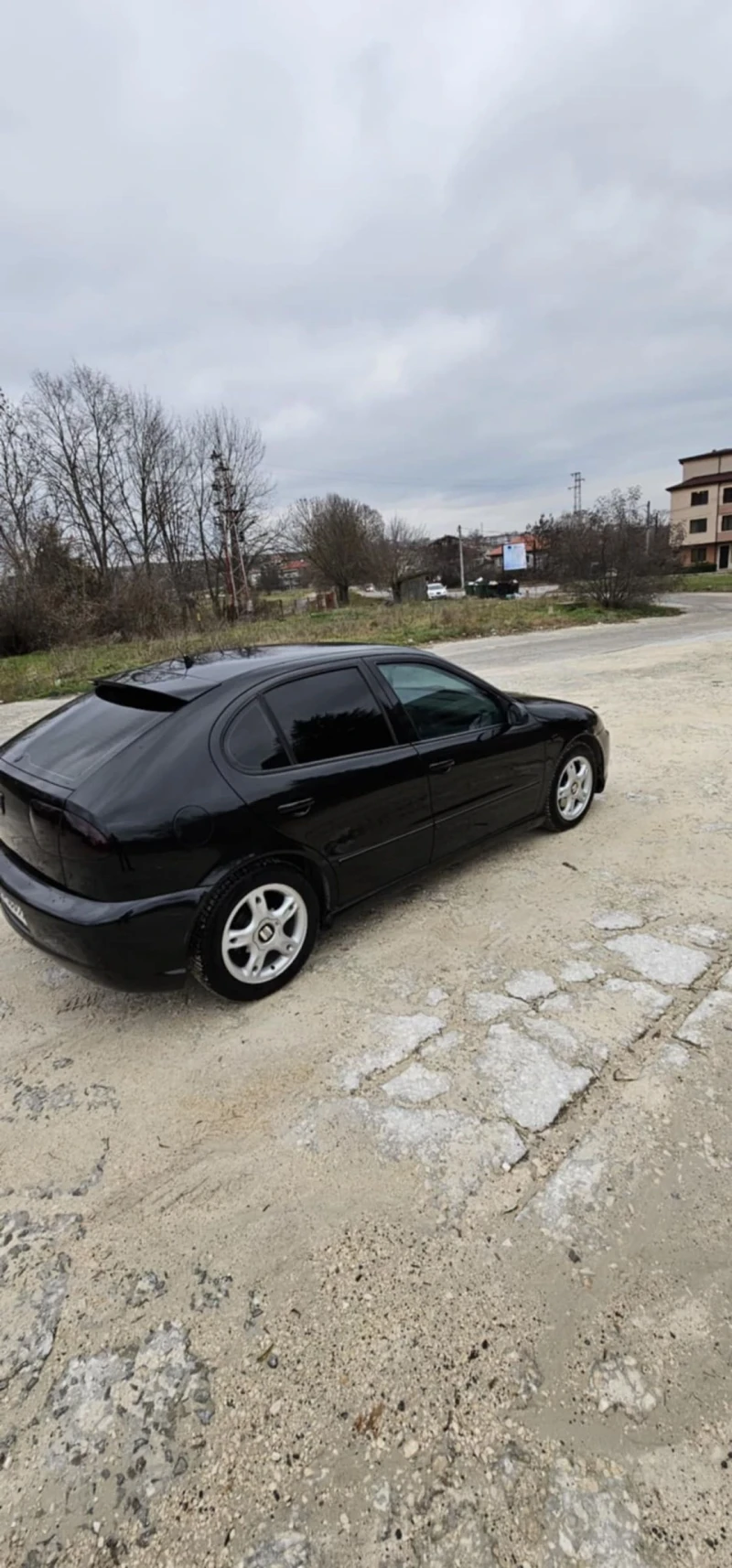 Seat Leon 1.9, снимка 4 - Автомобили и джипове - 52554942