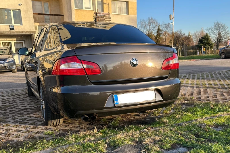 Skoda Superb, снимка 4 - Автомобили и джипове - 52268164
