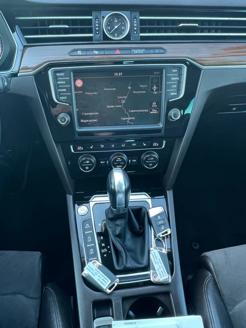 VW Passat 2.0TDI* 100%km* DIGITAL* 190ks* AUT* 360-KAM* FULL, снимка 16 - Автомобили и джипове - 52422862