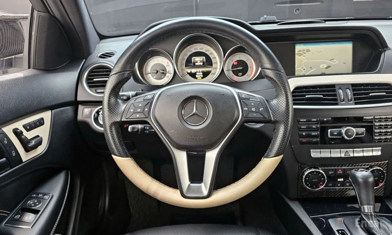 Mercedes-Benz C 220, снимка 13 - Автомобили и джипове - 53155734