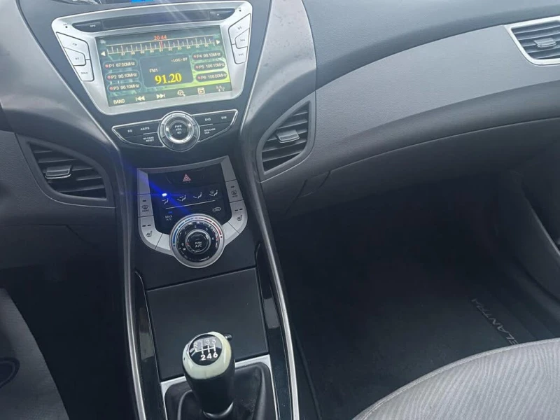 Hyundai Elantra Hyundai* Elantra* GLS* FWD* АвтоКредит(ЦЕНА ДО БГ), снимка 9 - Автомобили и джипове - 53181526