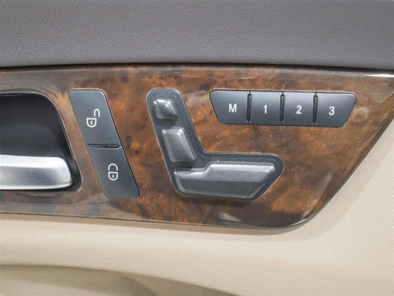 Mercedes-Benz CLS 550 * CARFAX * ЦЕНА ДО БГ, снимка 7 - Автомобили и джипове - 54738580