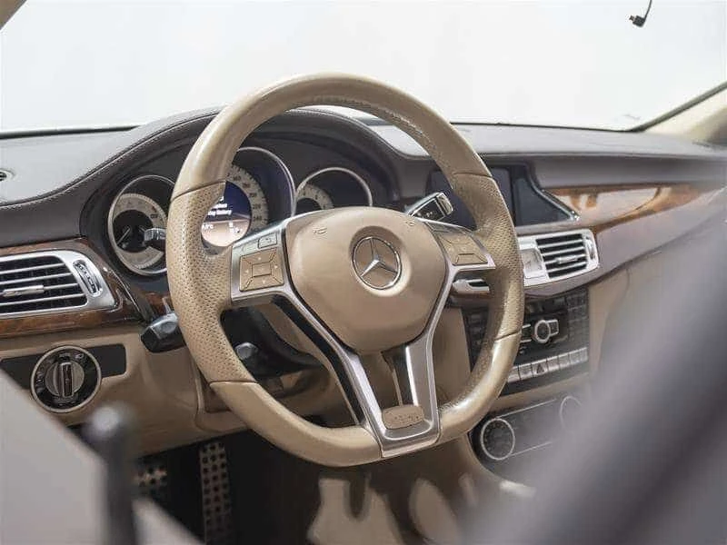 Mercedes-Benz CLS 550 * CARFAX * ЦЕНА ДО БГ, снимка 10 - Автомобили и джипове - 54738580