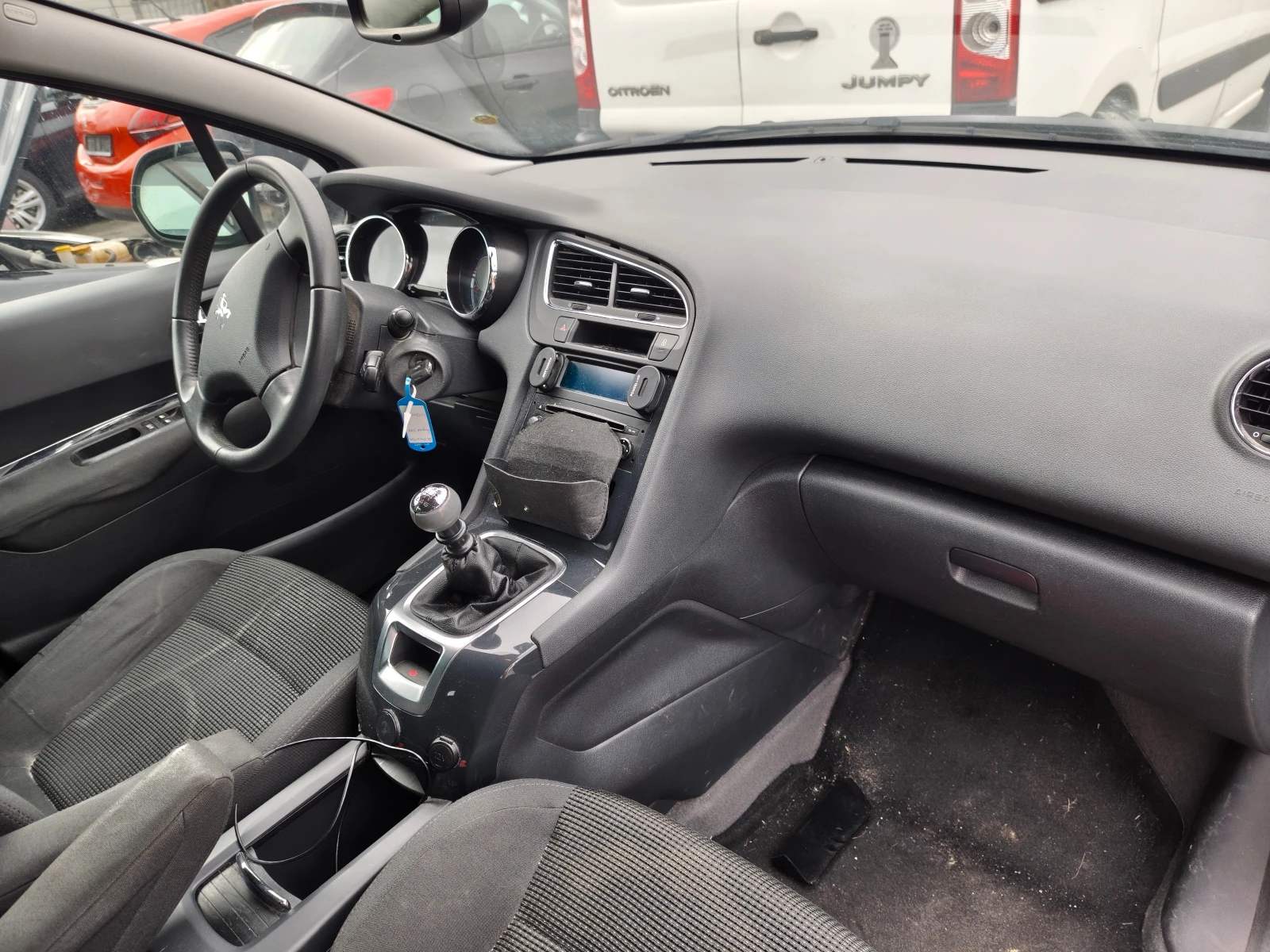Peugeot 5008 1.6/2.0 BHDI, снимка 10 - Автомобили и джипове - 48320330