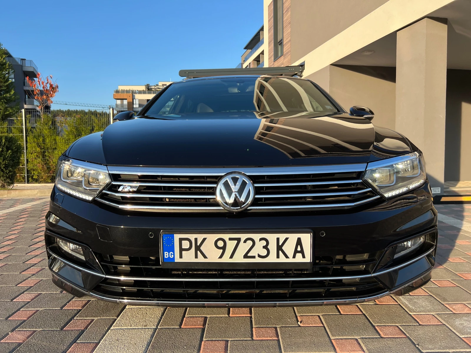 VW Passat R-line, Panorama, Virtual Cocpit, Keyless, 150hp - изображение 2