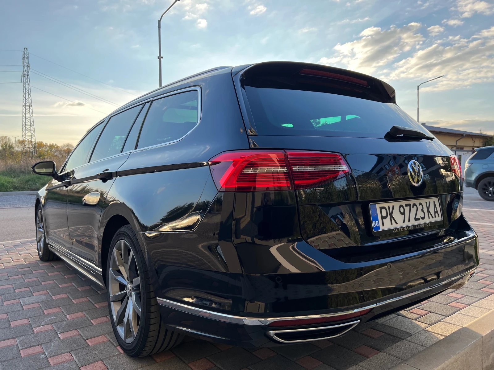 VW Passat R-line, Panorama, Virtual Cocpit, Keyless, 150hp - изображение 5