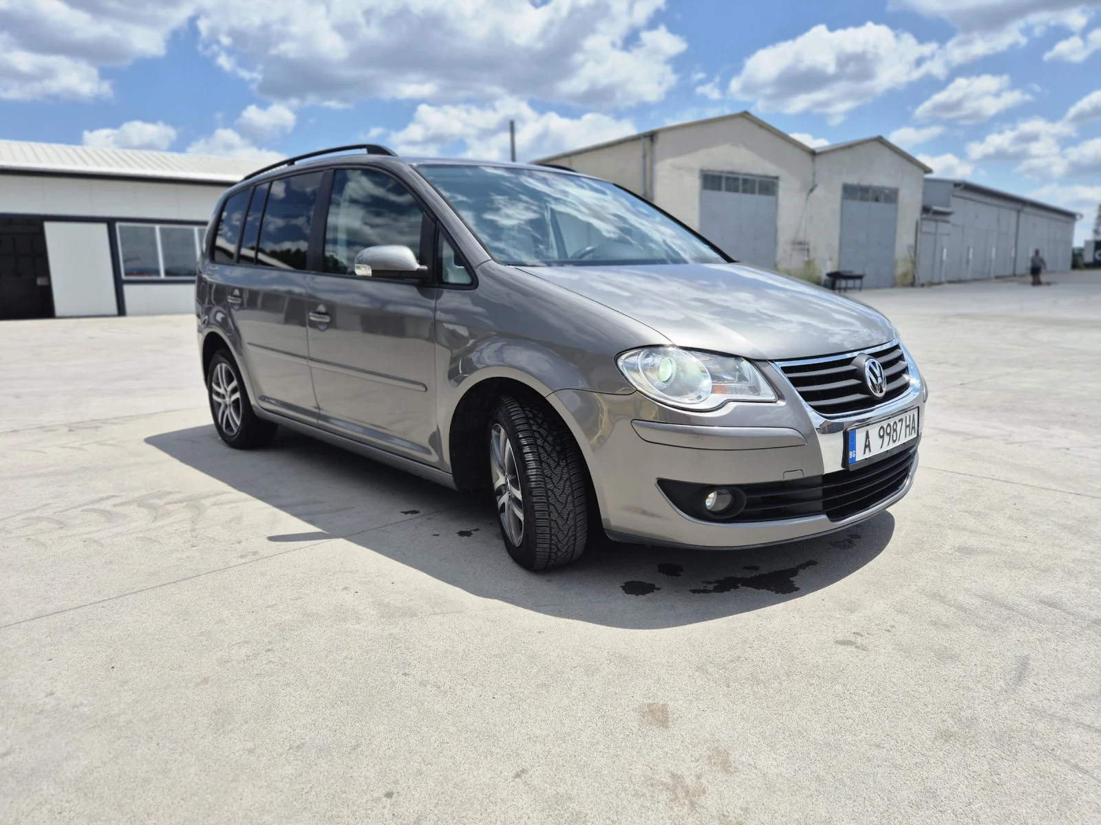 VW Touran 2.0 TDI BMM  - изображение 3