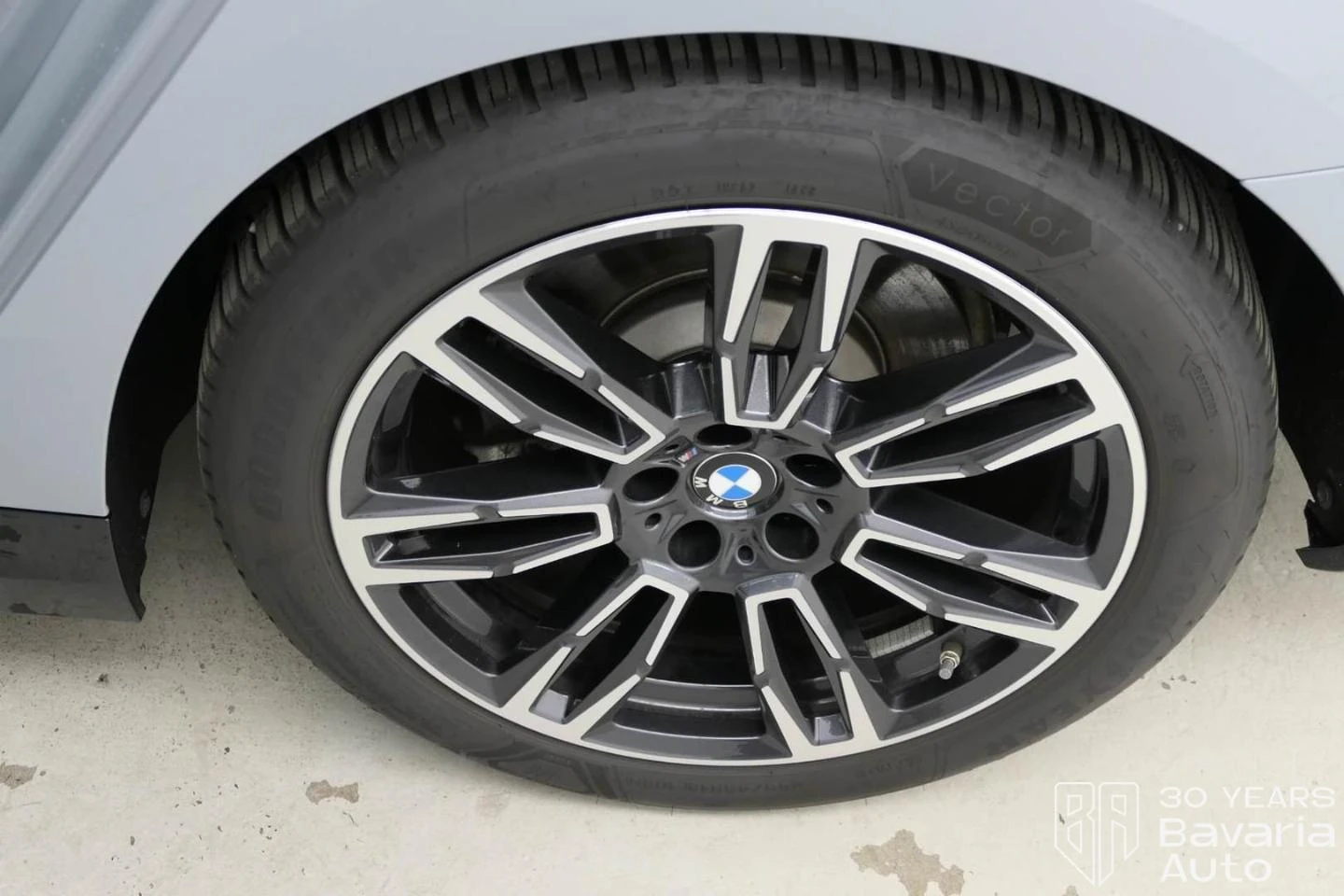 BMW 520 i Touring M Sport Paket Steptronic | Mobile.bg   12