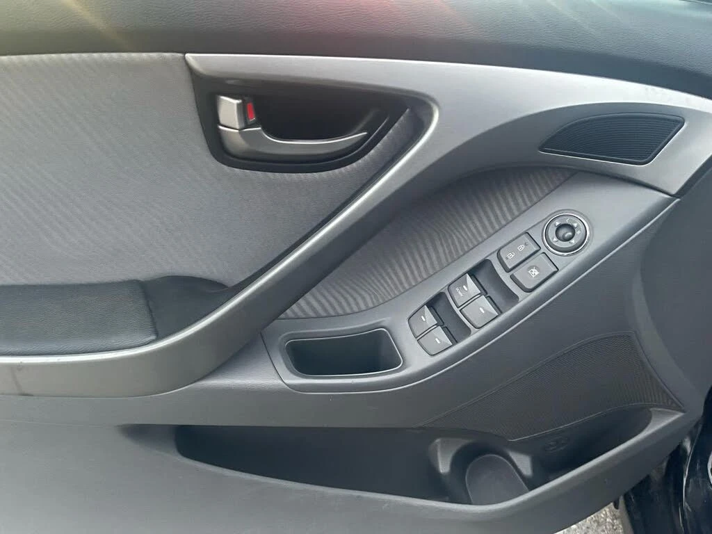 Hyundai Elantra Hyundai* Elantra* GLS* FWD* ����������(���� �� ��) | Mobile.bg � ����������� 13