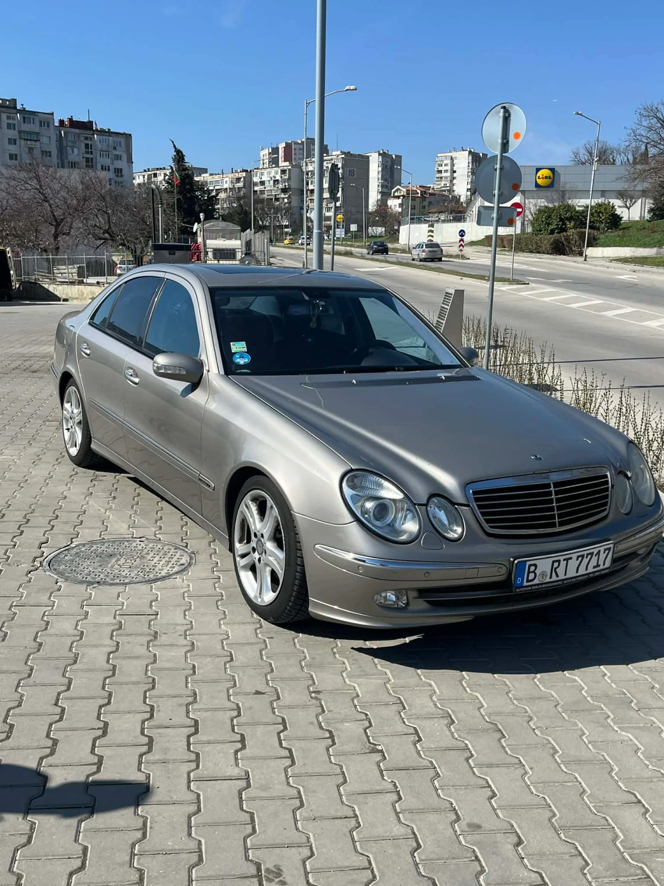 Mercedes-Benz E 320 Mercedes E 320 немски | Auto.bg — изображение 1