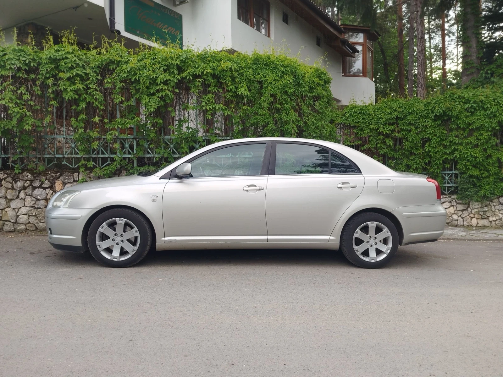 Toyota Avensis 2.0D4D 116к.с