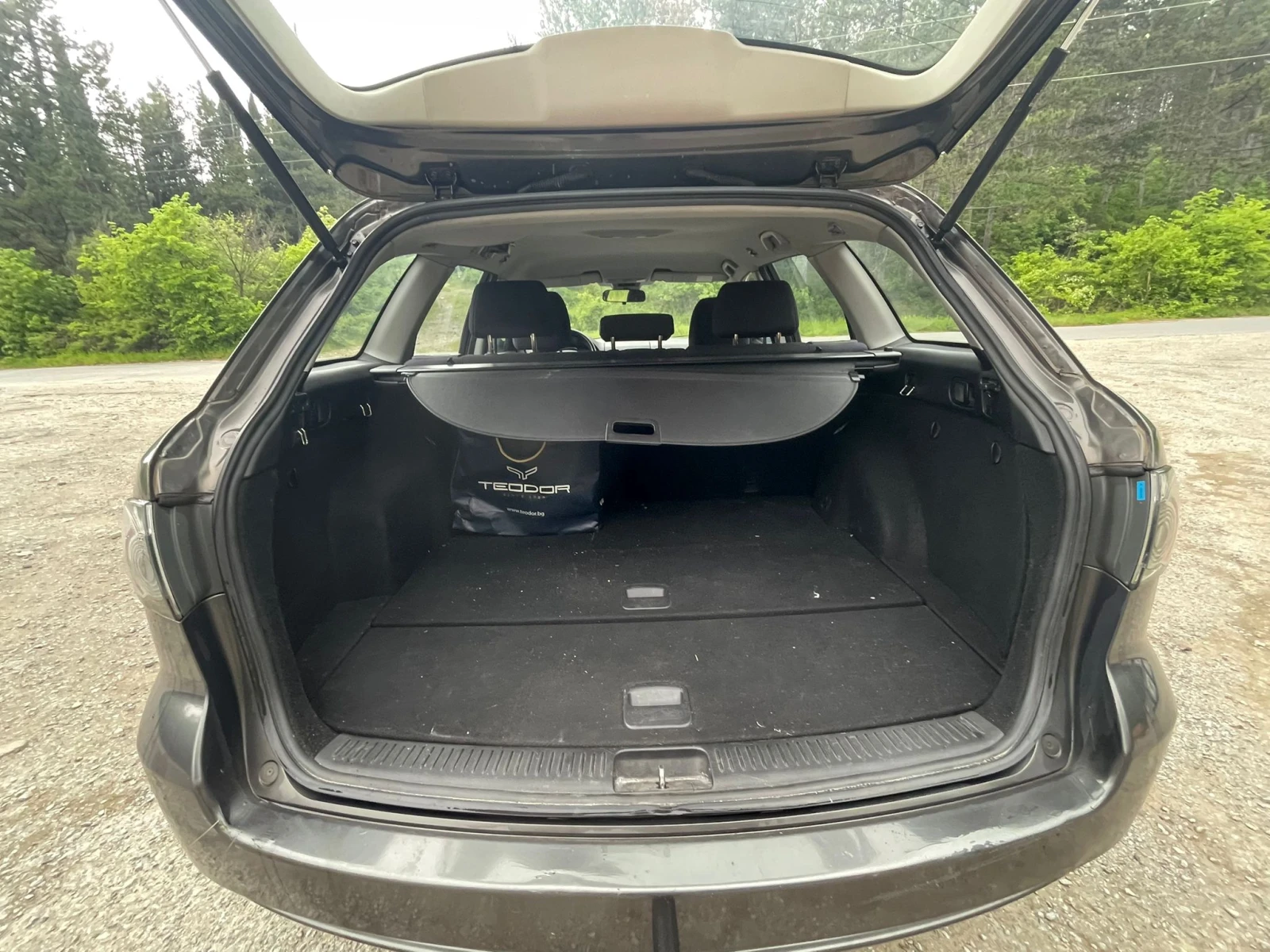 Mazda 6 2.0 CiTD, снимка 14 - Автомобили и джипове - 54482788