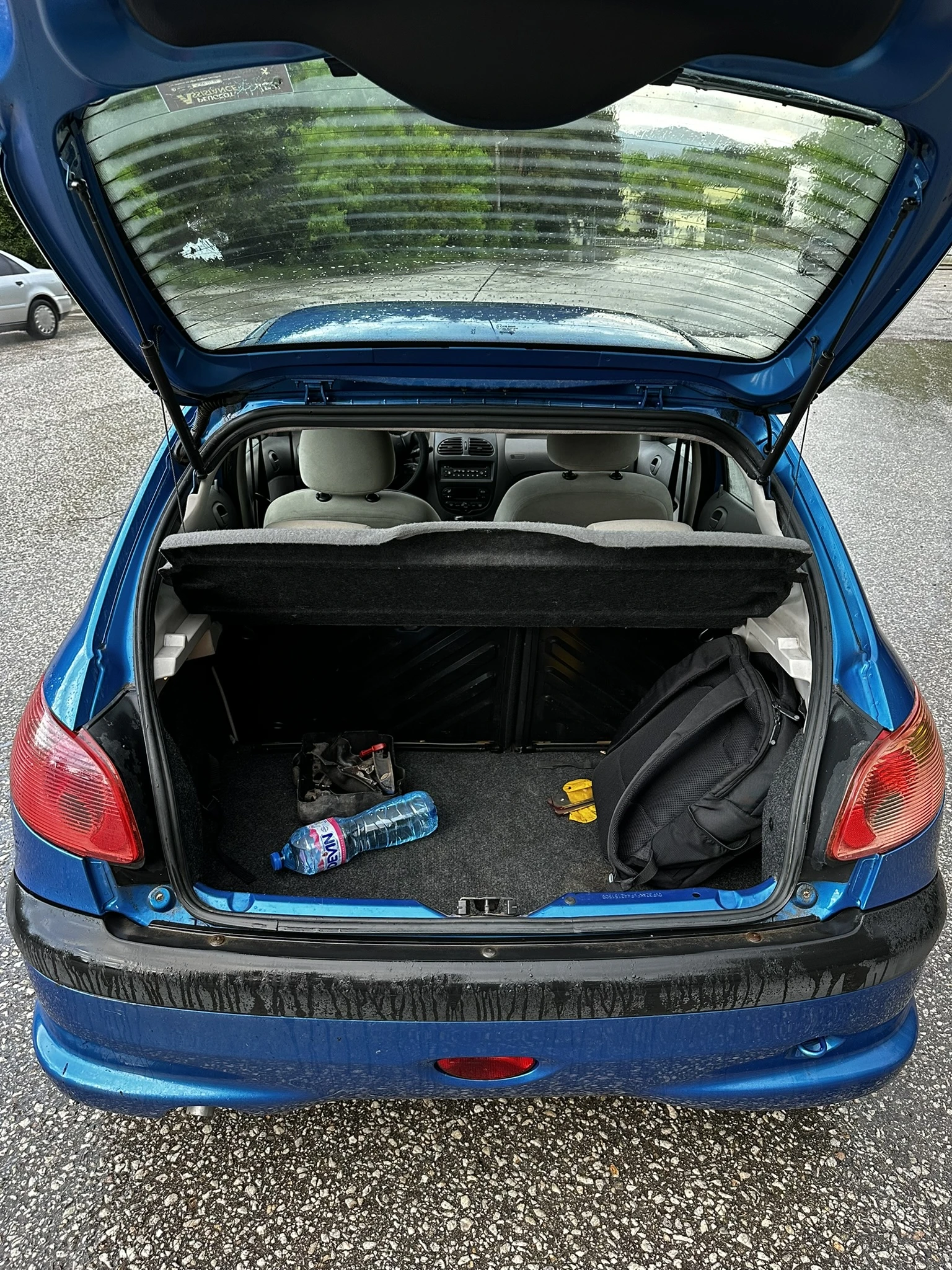 Peugeot 206 1.4i Реални километри, снимка 4 - Автомобили и джипове - 54628663