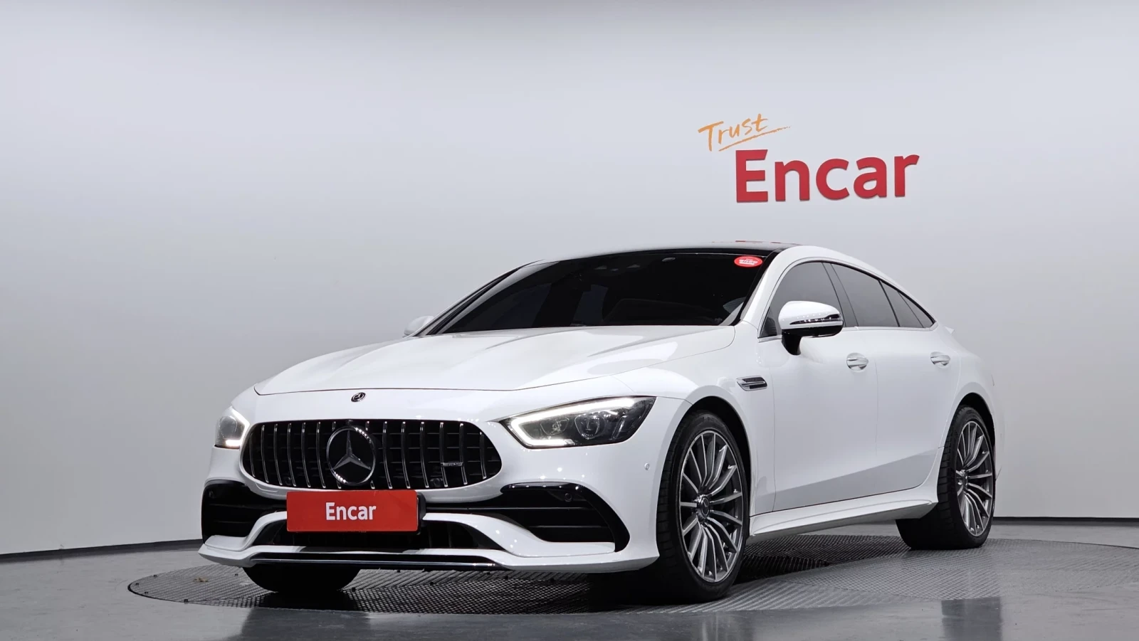 Mercedes-Benz AMG GT 43 4MATIC+ | ОБДУХВАНЕ | DISTRONIC
