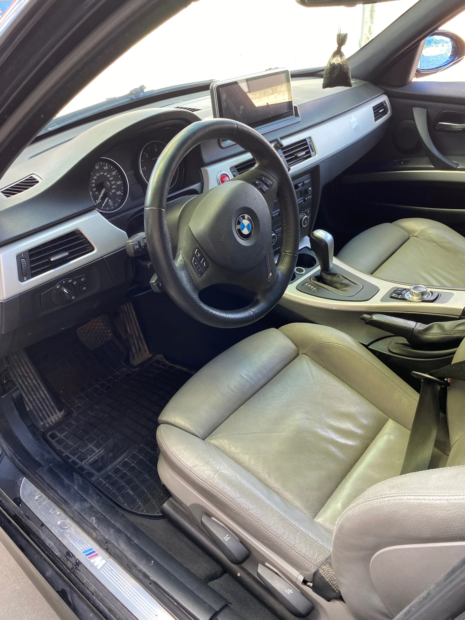 BMW 330, снимка 5 - Автомобили и джипове - 55332383