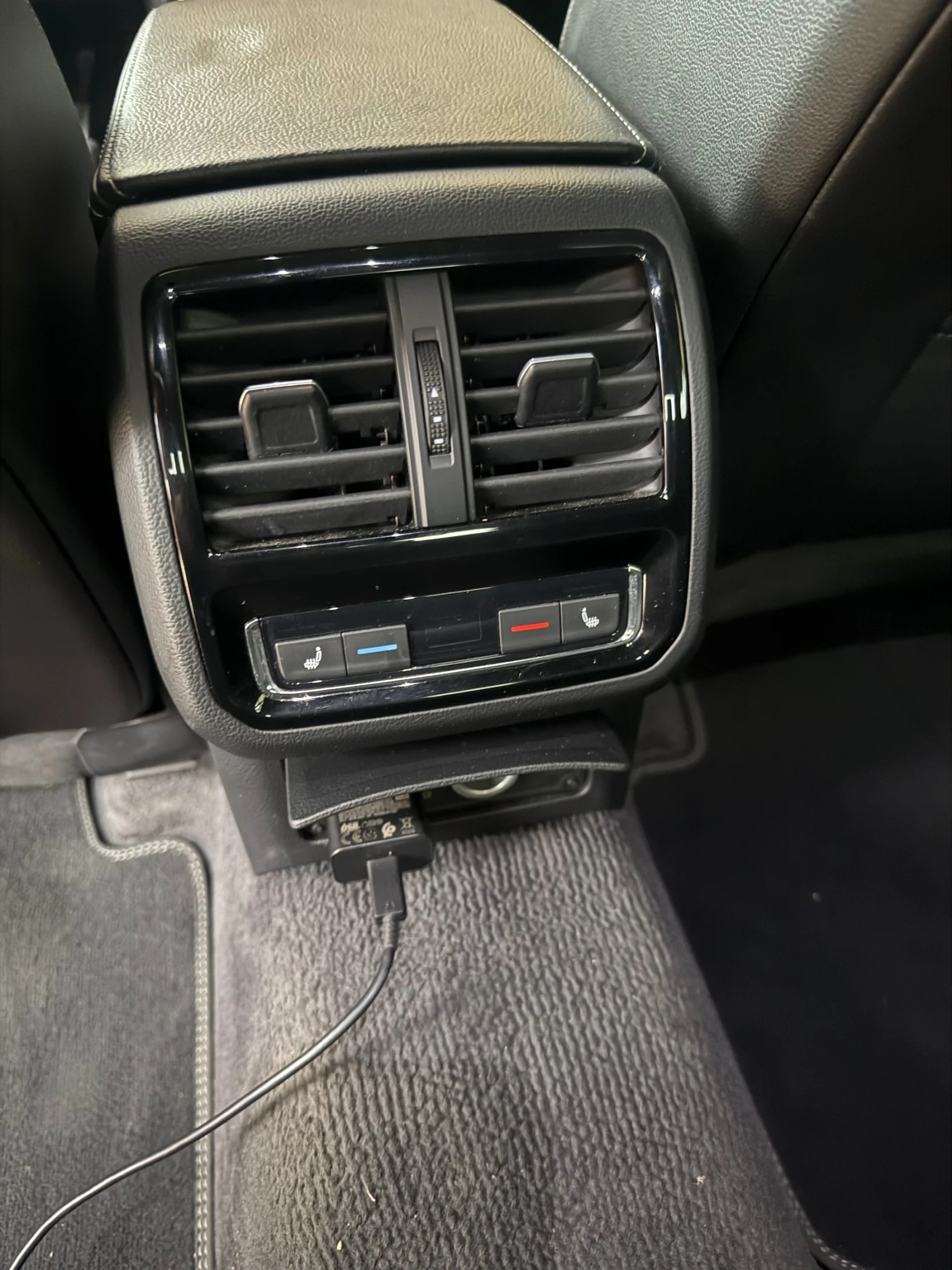 VW Arteon, снимка 12 - Автомобили и джипове - 55408361