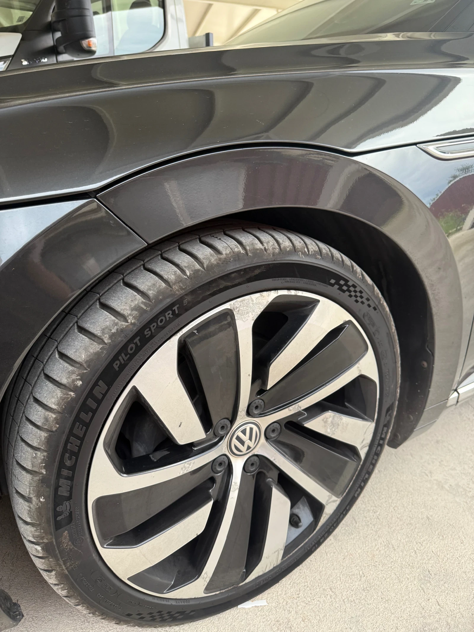 VW Arteon, снимка 5 - Автомобили и джипове - 55408361