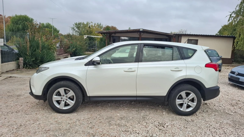 Toyota Rav4 2.0 D4D, снимка 7 - Автомобили и джипове - 52091247