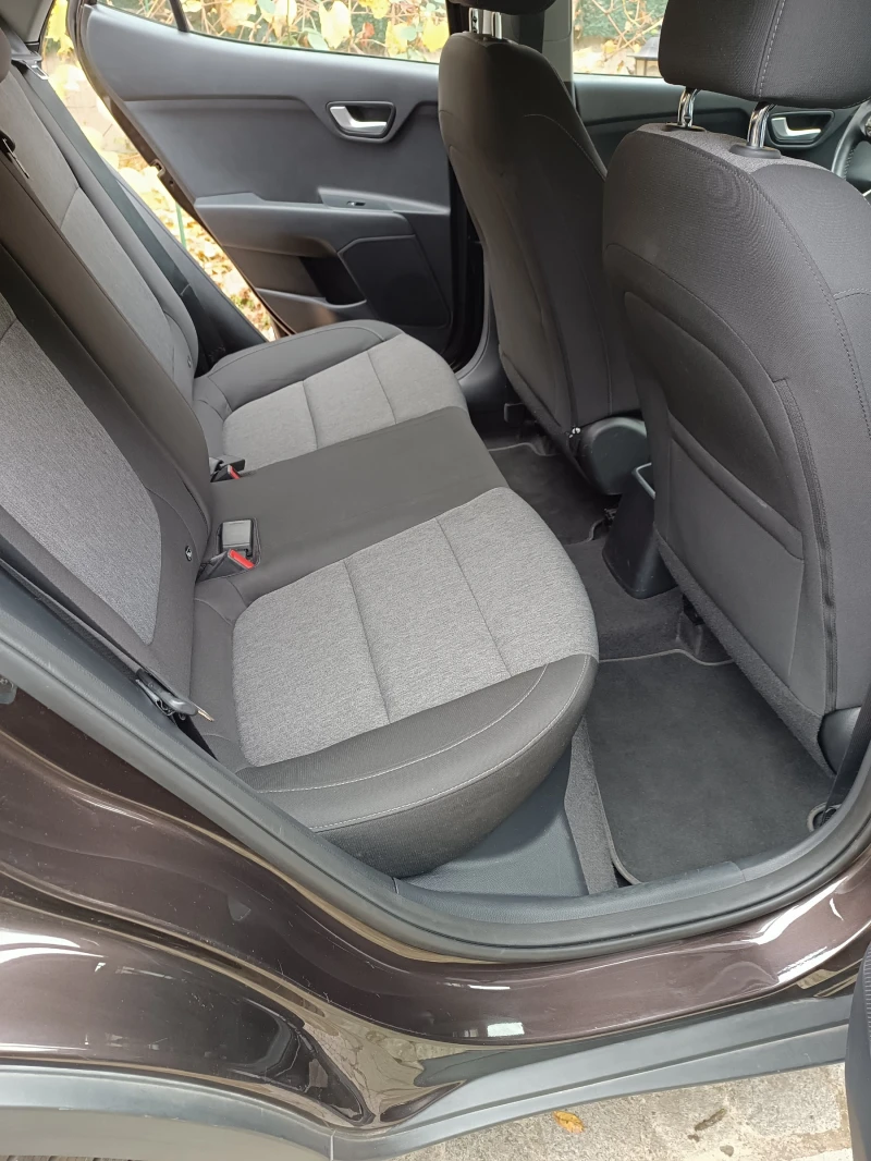 Kia Stonic 1.4 100ксNAVI, снимка 11 - Автомобили и джипове - 53180241