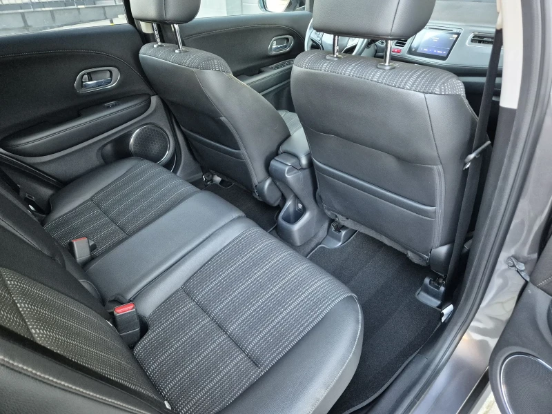 Honda Hr-v 1.5#FULL#, снимка 12 - Автомобили и джипове - 53450597