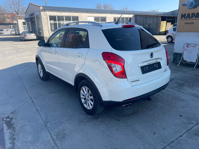 SsangYong Korando 2.0 Бензин , снимка 3 - Автомобили и джипове - 53582963