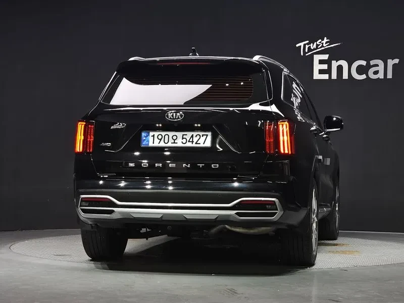 Kia Sorento 2.2 CRDI 4WD - САМО 30% АВАНС, снимка 4 - Автомобили и джипове - 56018260