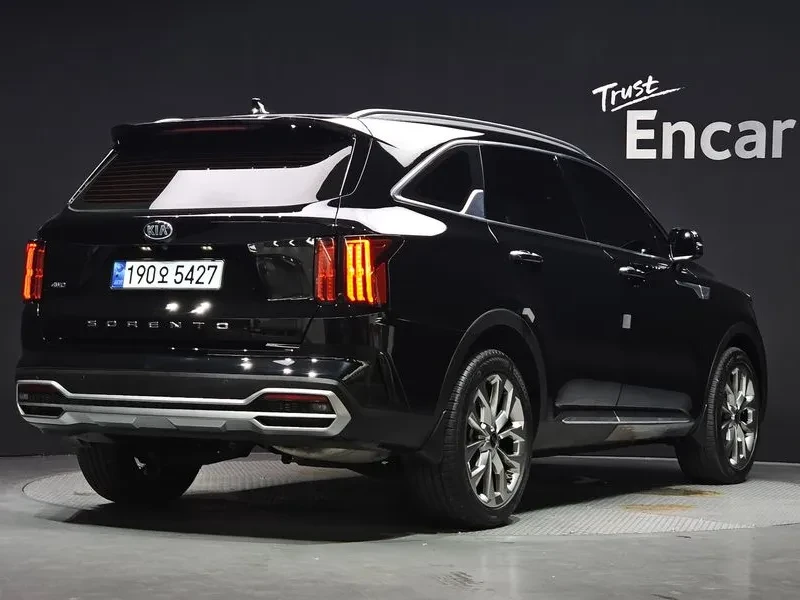 Kia Sorento 2.2 CRDI 4WD - САМО 30% АВАНС, снимка 2 - Автомобили и джипове - 56018260