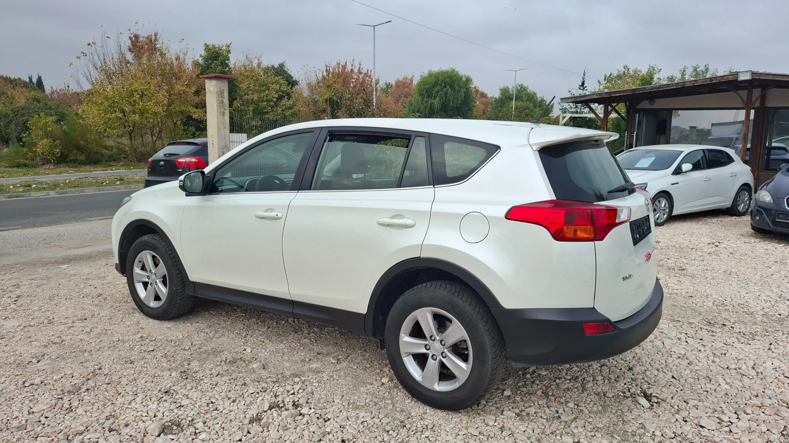 Toyota Rav4 2.0 D4D - изображение 4