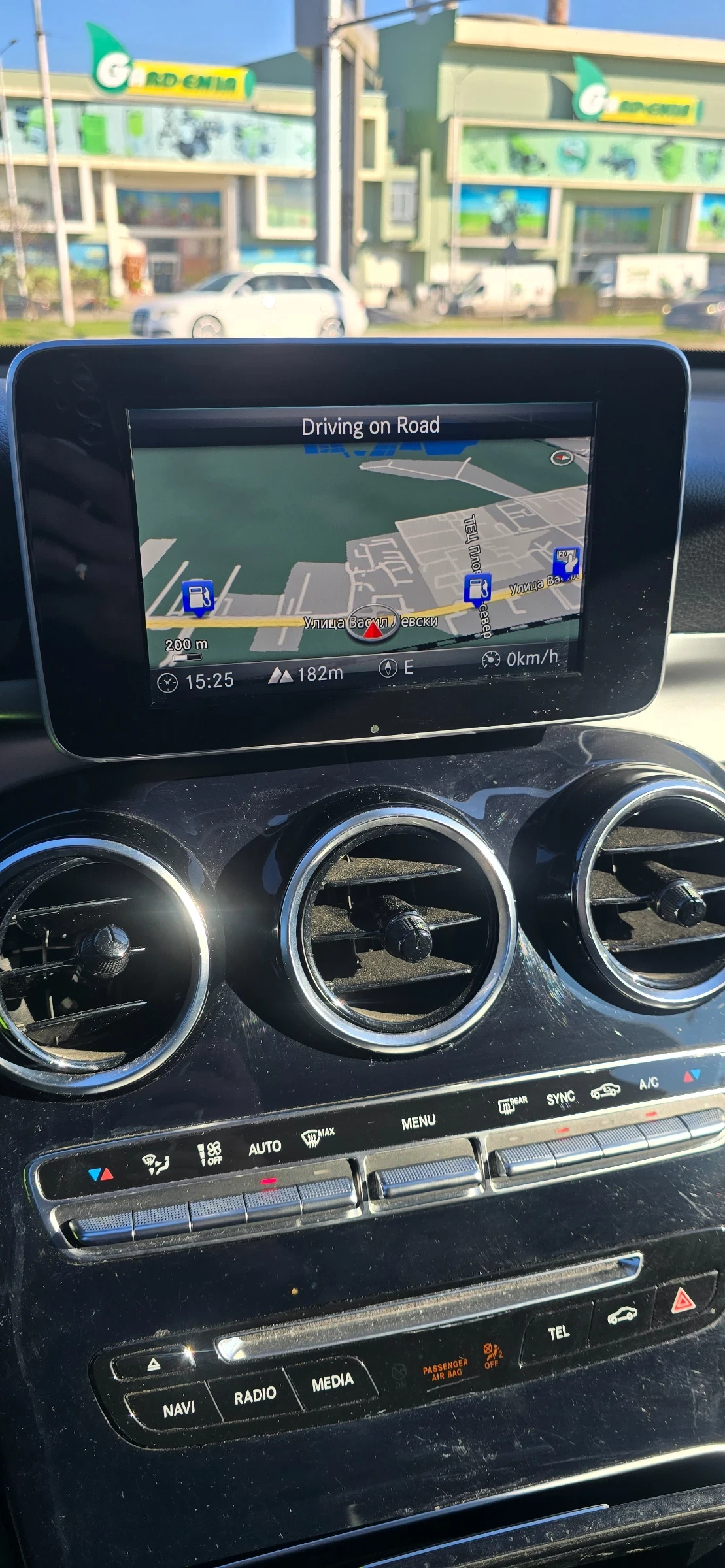 Mercedes-Benz GLC 250 4-MATIC, 9G, LED, 204к.с, снимка 14 - Автомобили и джипове - 53740994