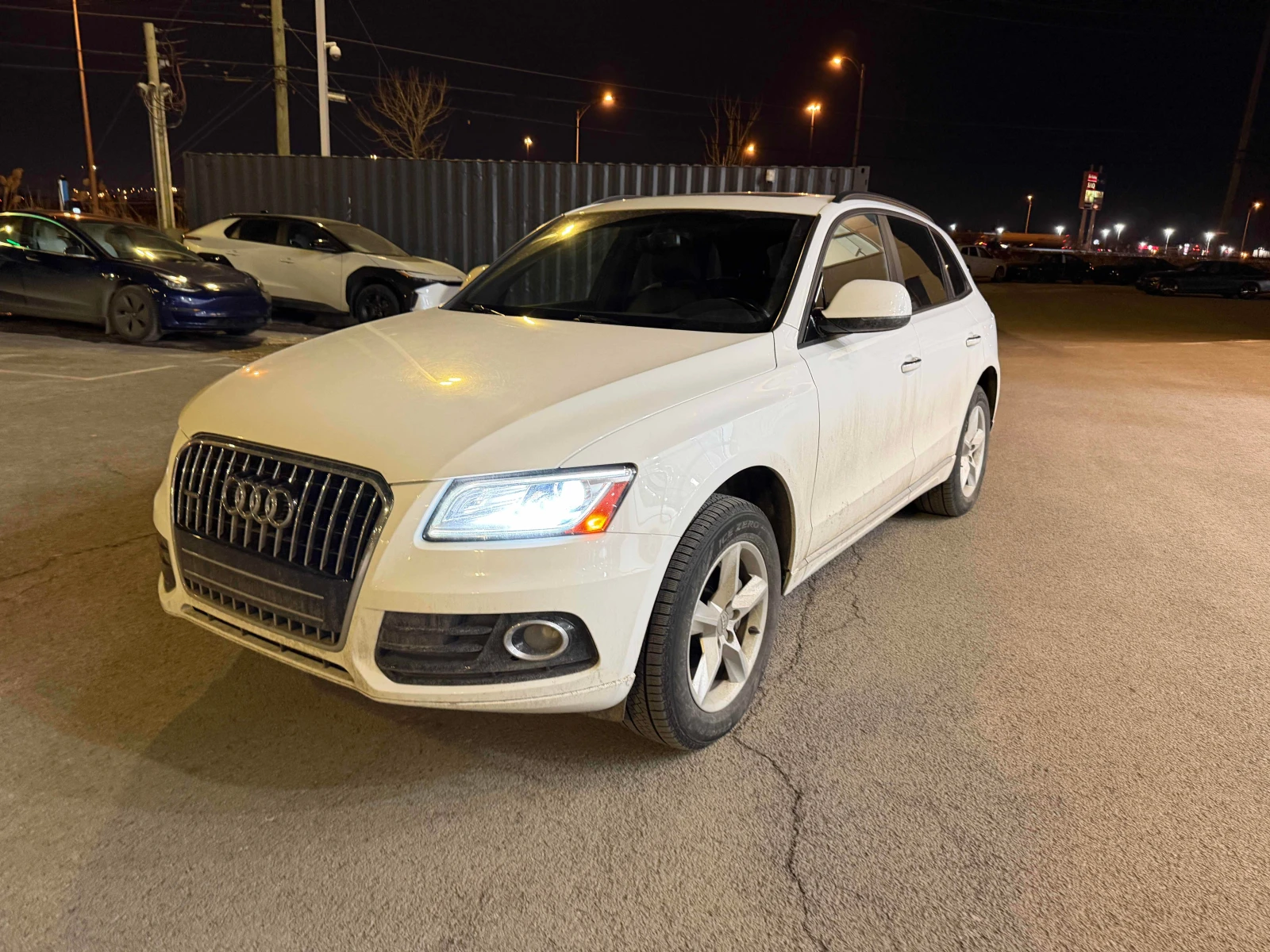 Audi Q5 * 2.0T Komfort * CARFAX * ПАНОРАМА * KEYLESS * 