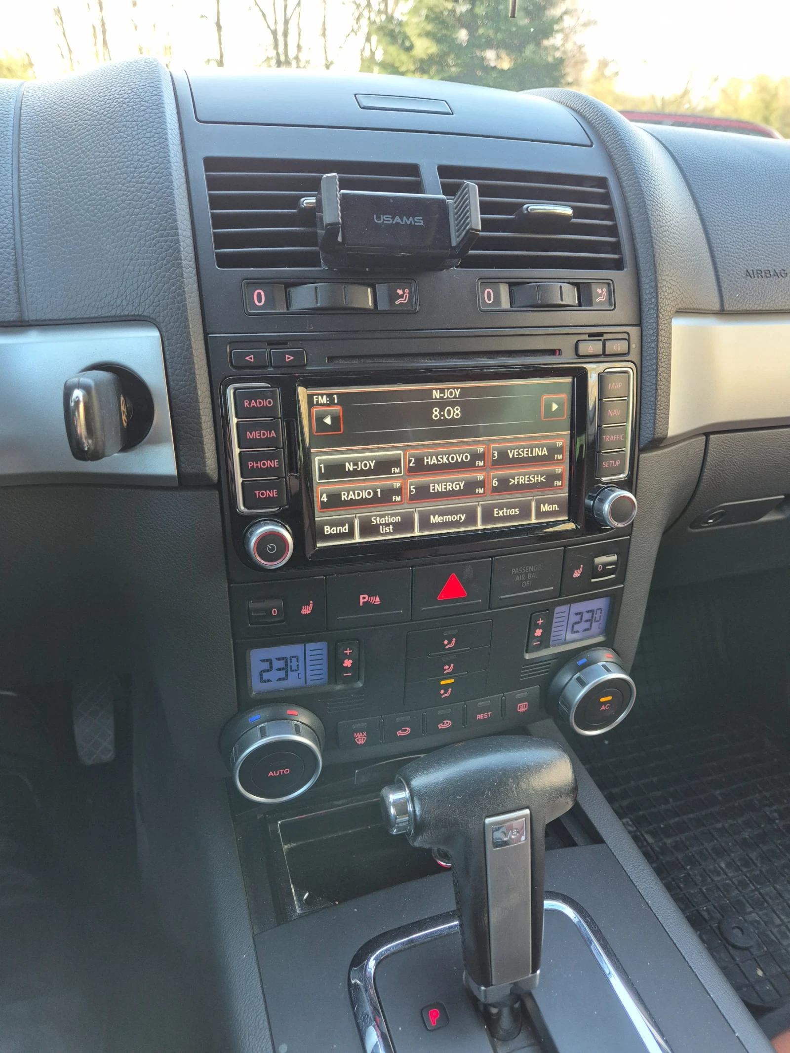 VW Touareg V6, снимка 7 - Автомобили и джипове - 54138831