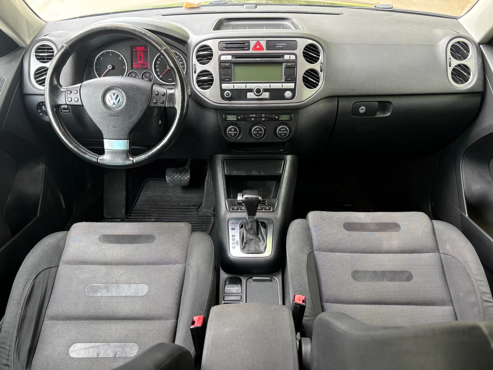 VW Tiguan 4 motion DSG, снимка 10 - Автомобили и джипове - 54465046