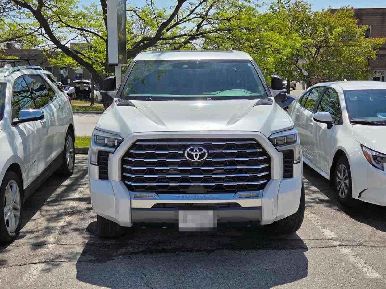 Toyota Tundra Capstone Hybrid /CARFAX/AВТОКРЕДИТ , снимка 6 - Автомобили и джипове - 54676226
