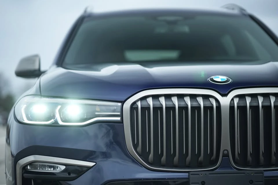 BMW X7 * M50i* АВТОКРЕДИТ БЕЗ ПЪРВОНАЧАЛНА ВНОСКА* , снимка 7 - Автомобили и джипове - 54757928