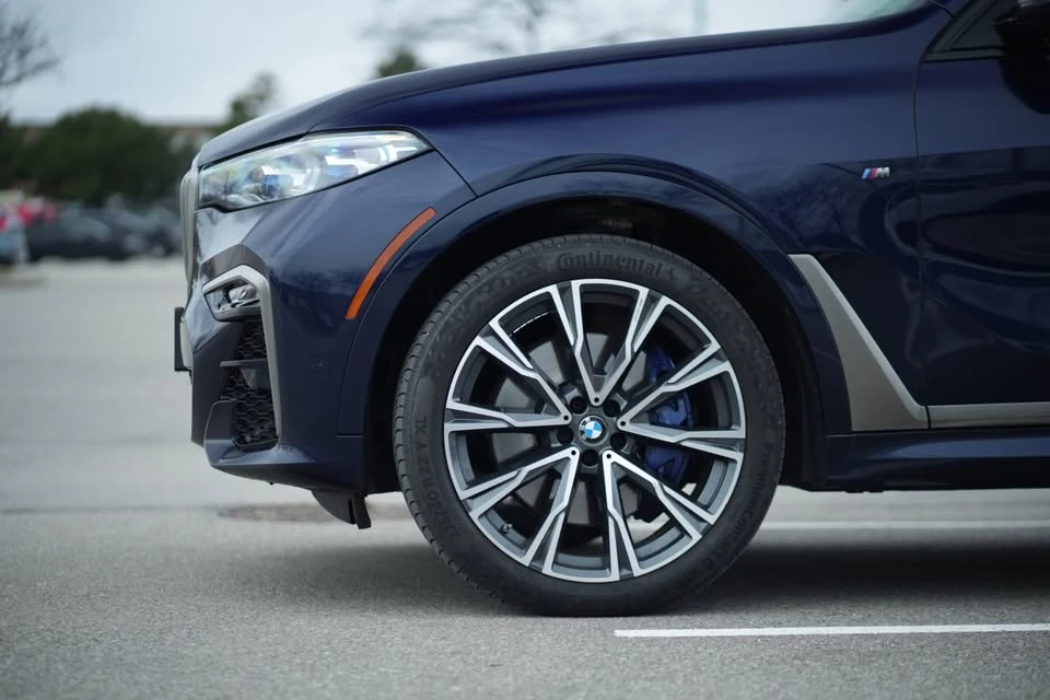 BMW X7 * M50i* АВТОКРЕДИТ БЕЗ ПЪРВОНАЧАЛНА ВНОСКА* , снимка 4 - Автомобили и джипове - 54757928