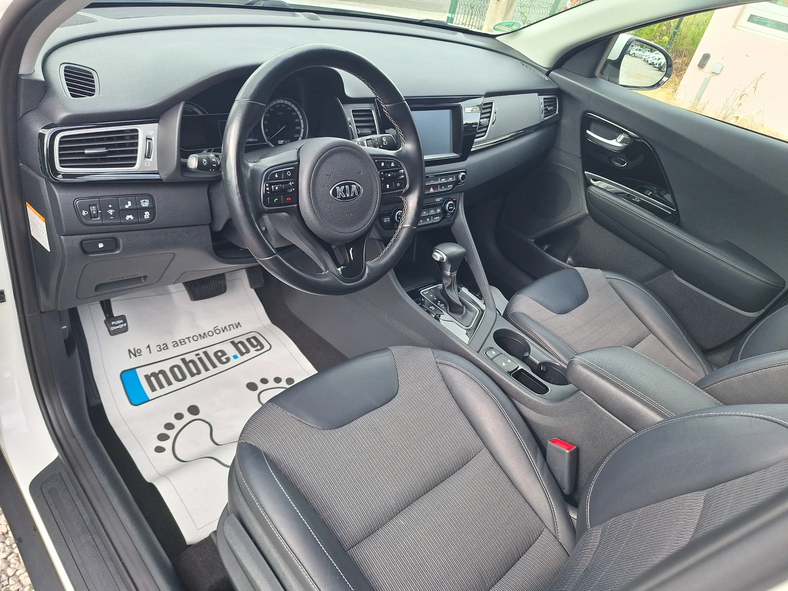 Kia Niro 1.6 Eko Hybrid 97000km! Perla Navi Koja Full!, снимка 10 - Автомобили и джипове - 54885676