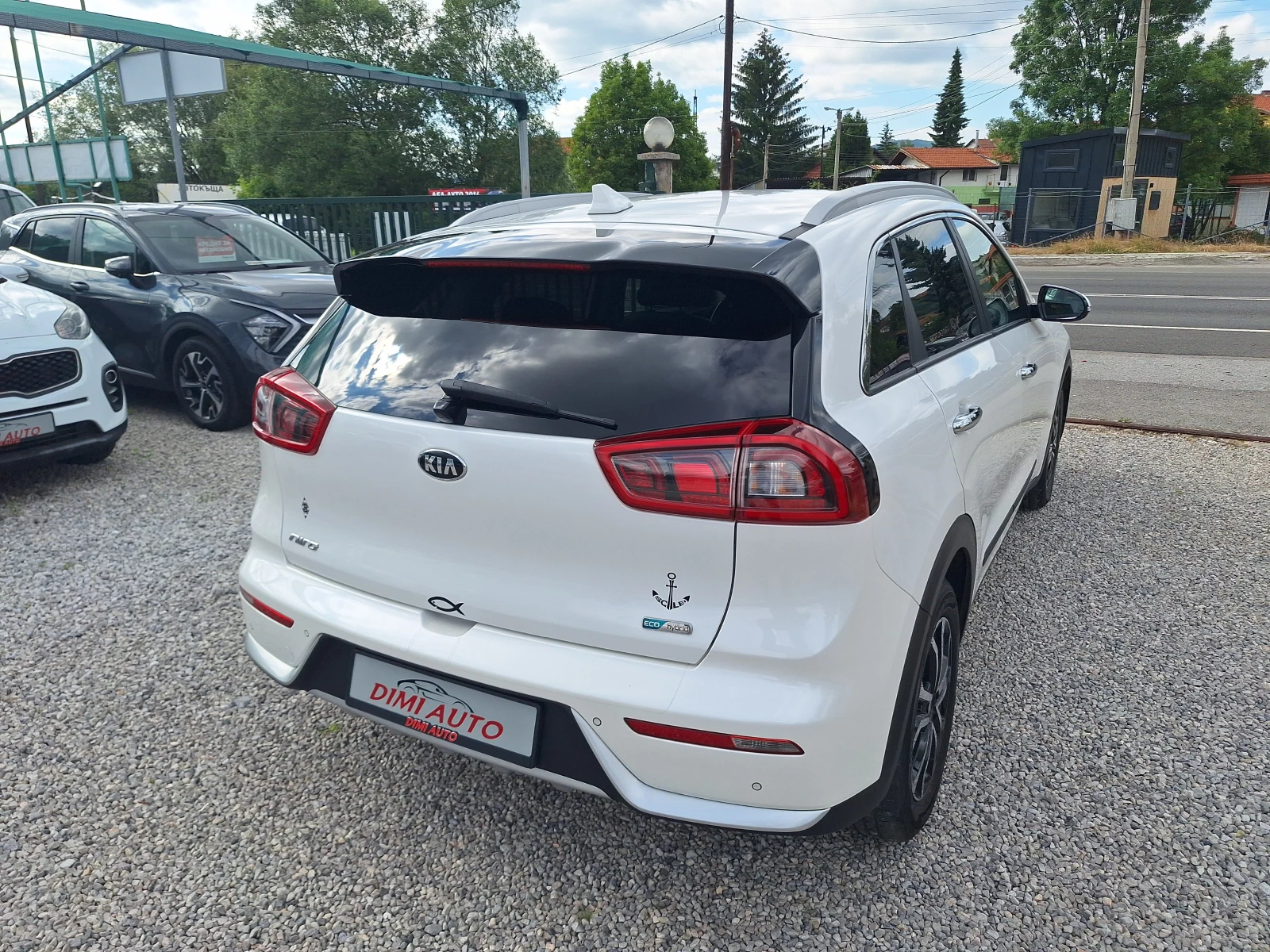 Kia Niro 1.6 Eko Hybrid 97000km! Perla Navi Koja Full!, снимка 3 - Автомобили и джипове - 54885676