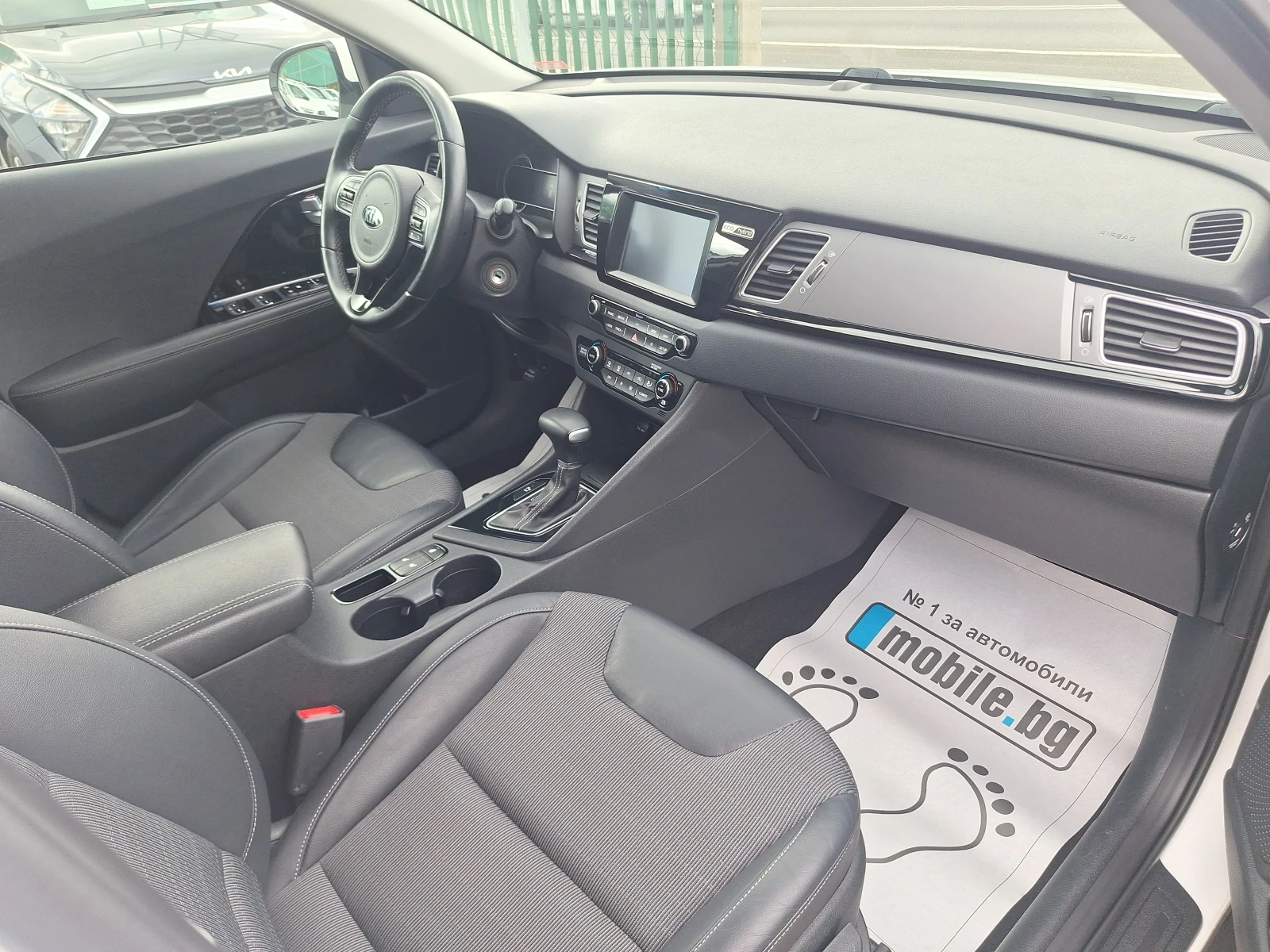 Kia Niro 1.6 Eko Hybrid 97000km! Perla Navi Koja Full!, снимка 12 - Автомобили и джипове - 54885676