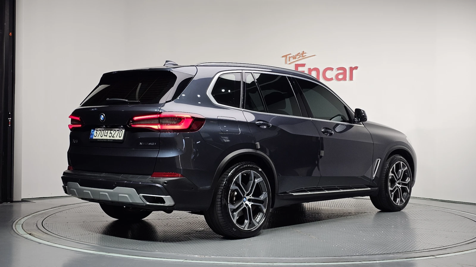 BMW X5 xDrive40i* BLIND SPOT* ЕЛ. БАГАЖНИК* КРАЙНА ЦЕНА, снимка 2 - Автомобили и джипове - 55243568