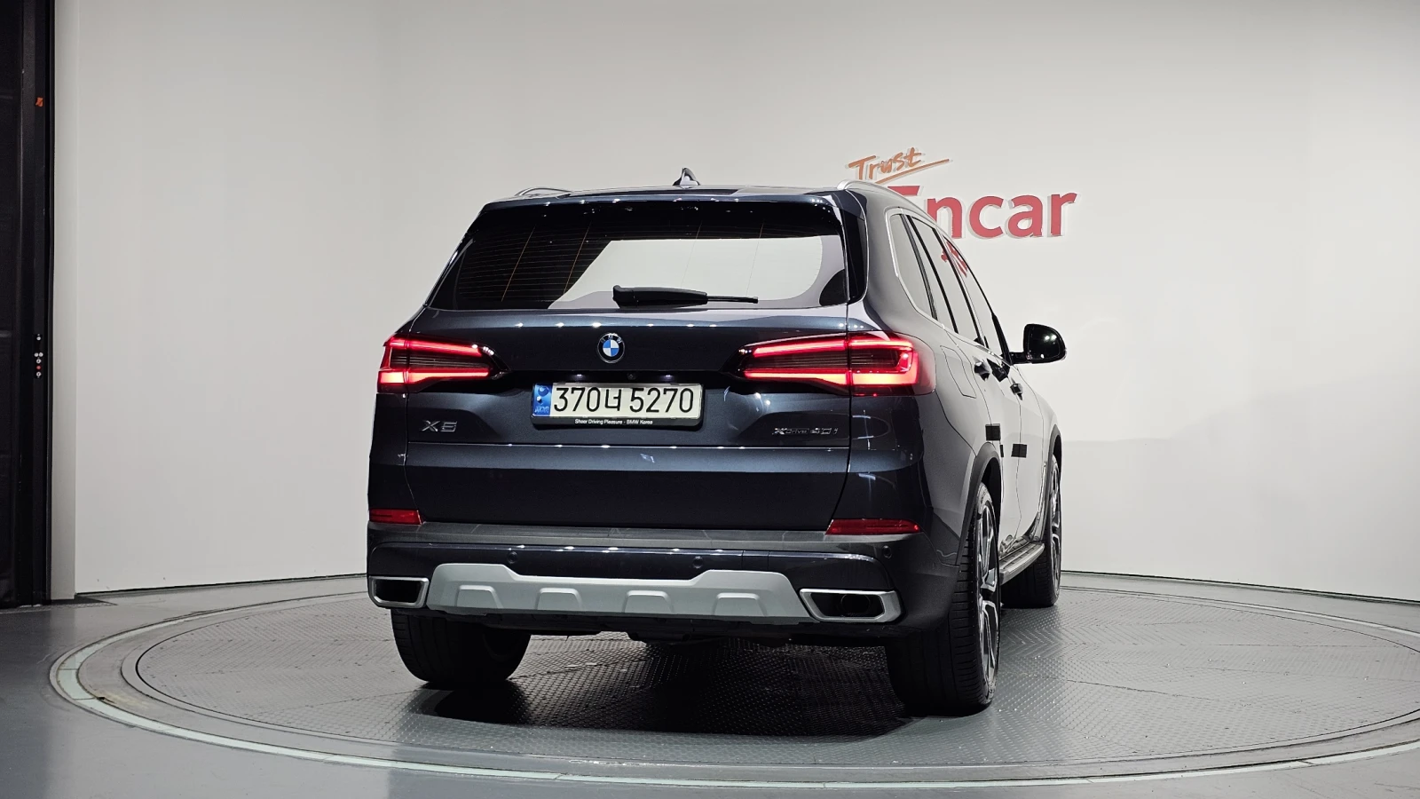 BMW X5 xDrive40i* BLIND SPOT* ЕЛ. БАГАЖНИК* КРАЙНА ЦЕНА, снимка 4 - Автомобили и джипове - 55243568