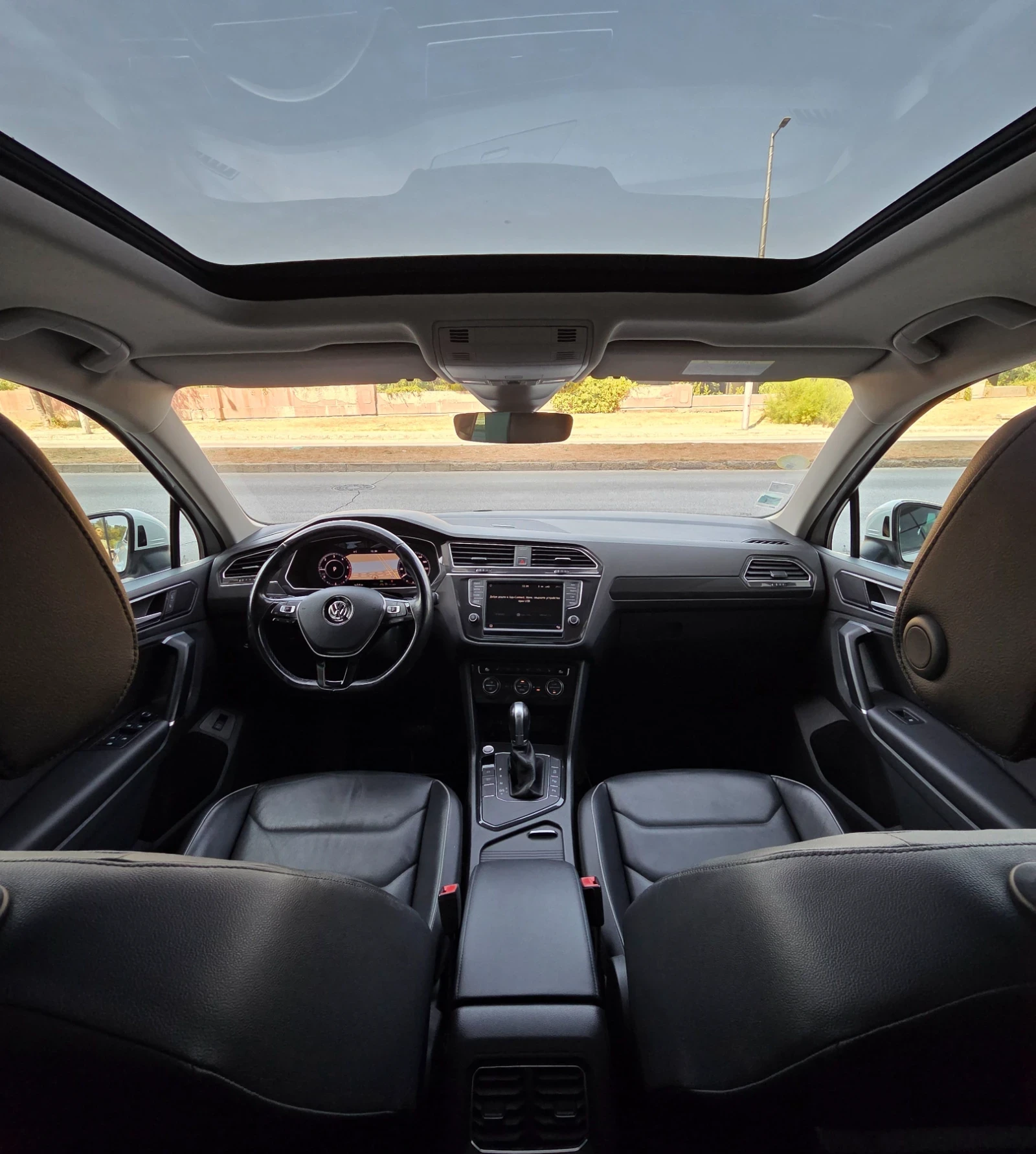 VW Tiguan 2.0 TDI, снимка 13 - Автомобили и джипове - 55878470