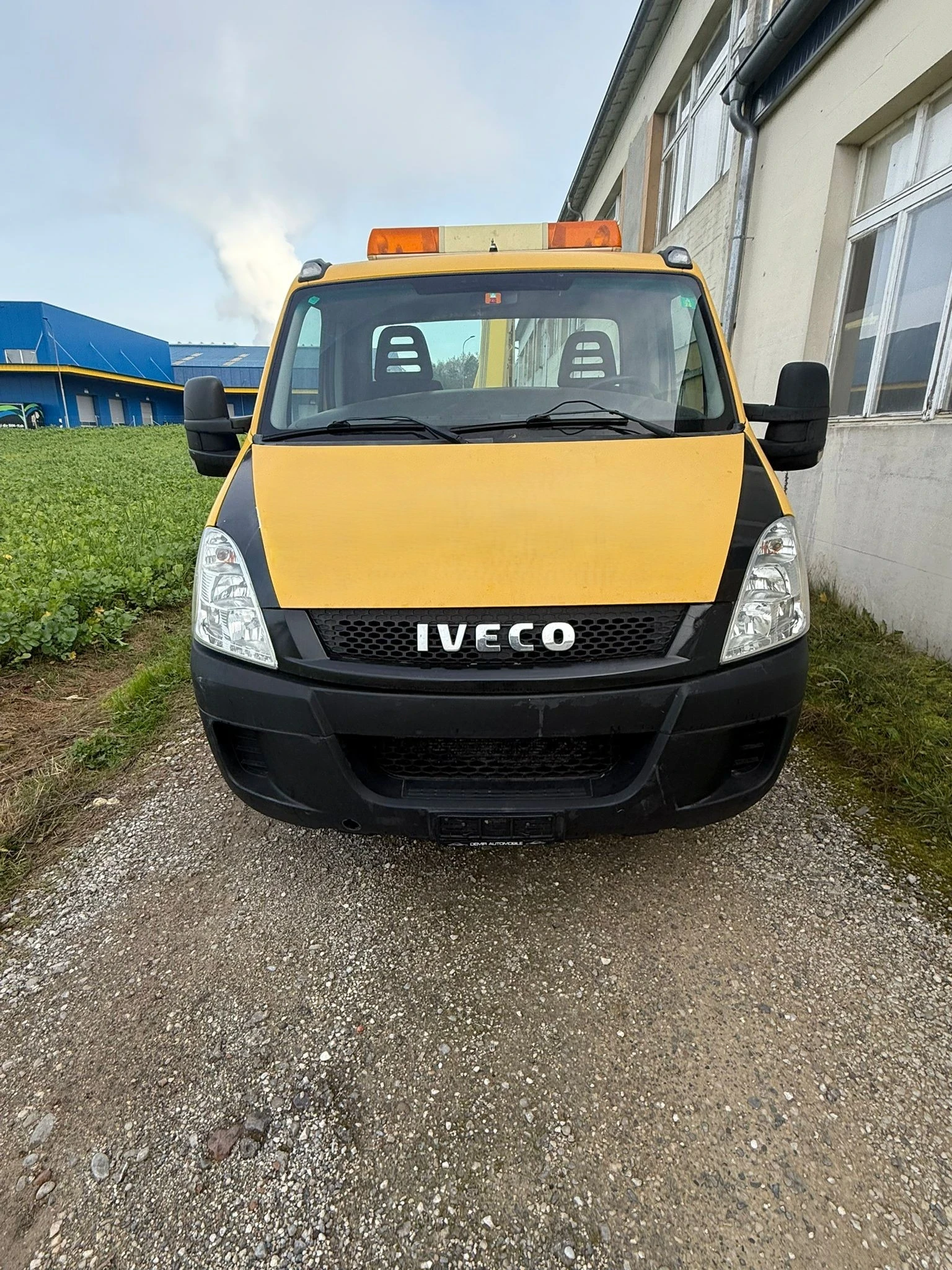 Iveco Daily * КРАН* 2830кг * НОВ ВНОС ОТ ШВЕЙЦАРИЯ, снимка 4 - Камиони - 55484207