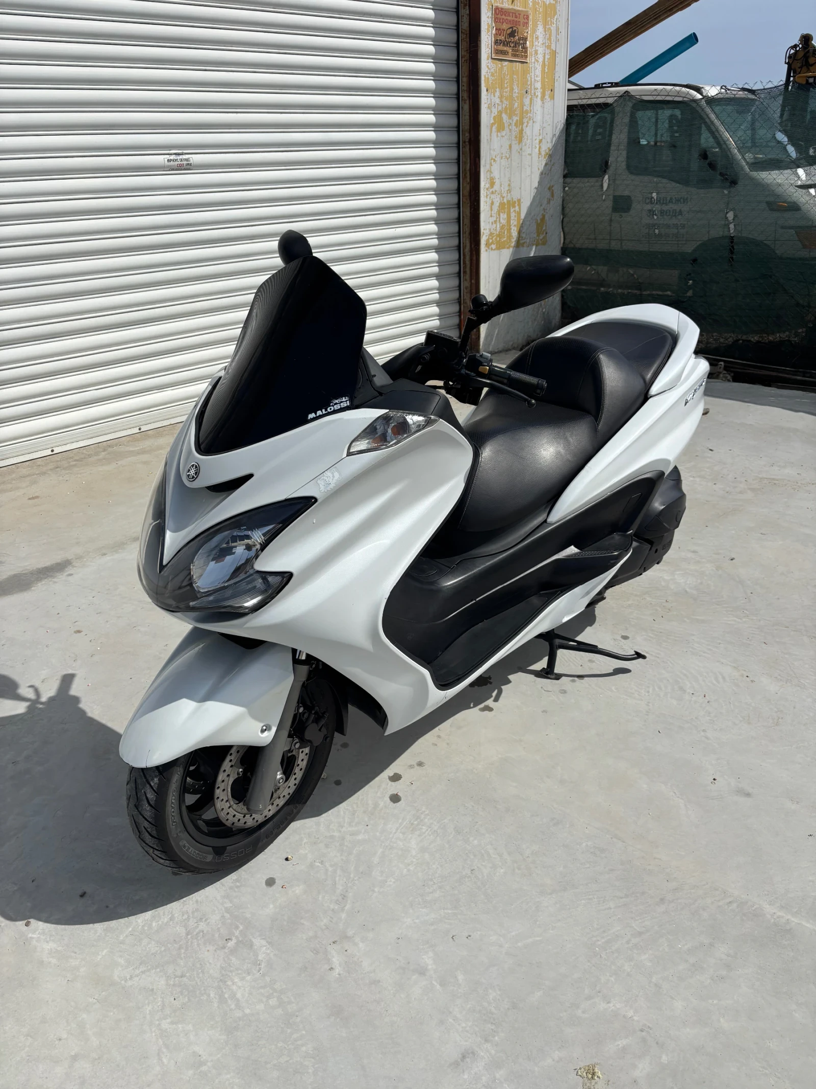 Yamaha Majesty