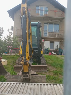      Yanmar VIO26_6