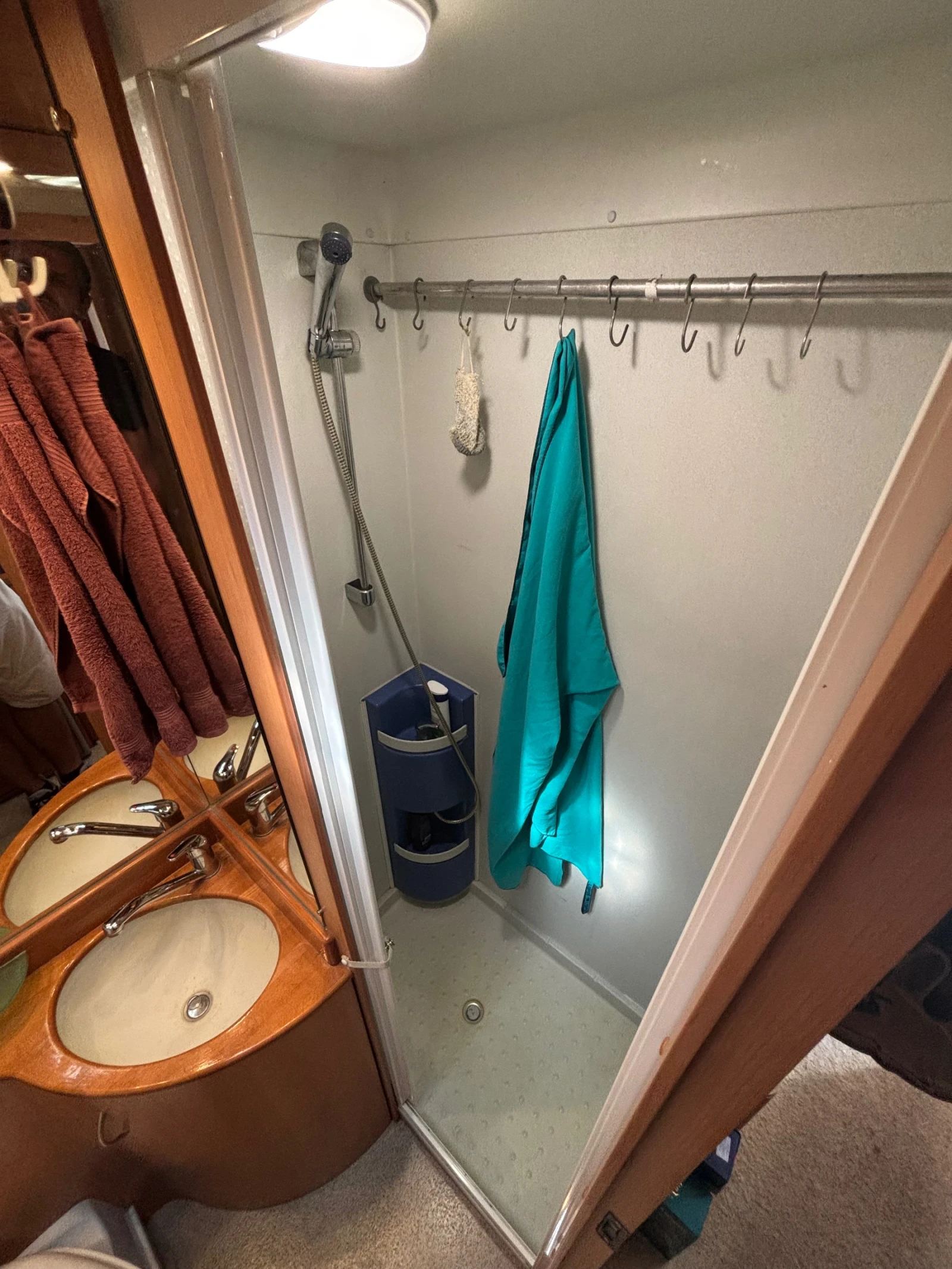 ������ Euramobil TA720HB | Mobile.bg � ����������� 11