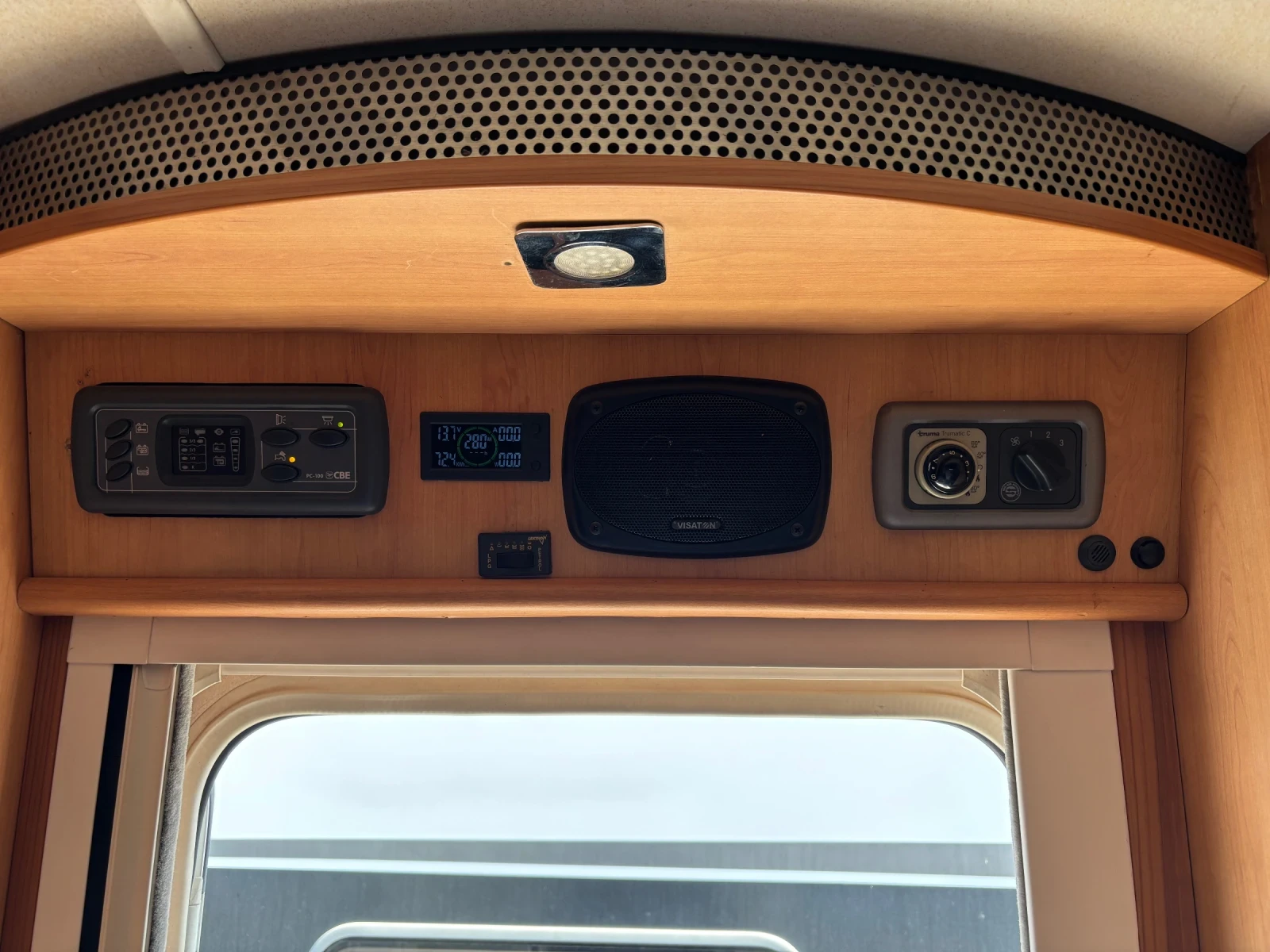 ������ Euramobil TA720HB | Mobile.bg � ����������� 16