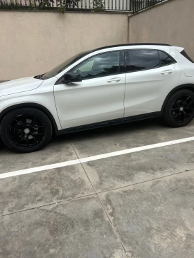 Mercedes-Benz GLA 220, снимка 1